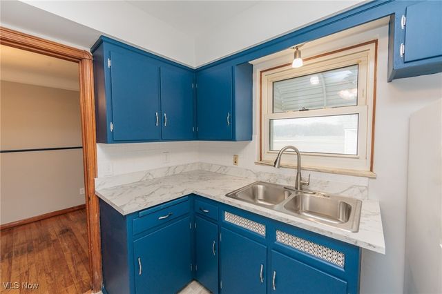 6130 Westminster Drive, Parma, OH 44129