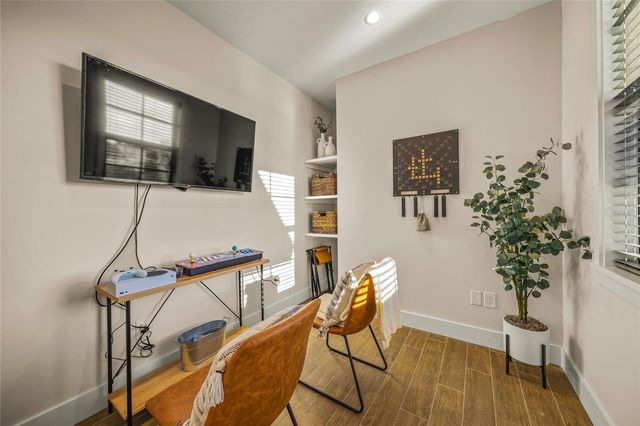 6910 MIDNIGHT PASS ROAD A, Sarasota, FL 34242