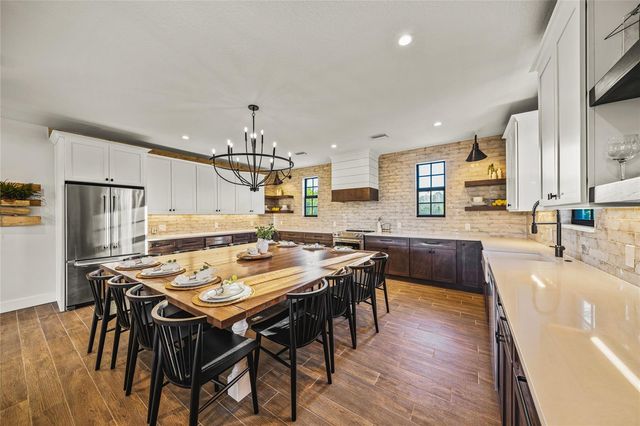 6910 MIDNIGHT PASS ROAD A, Sarasota, FL 34242