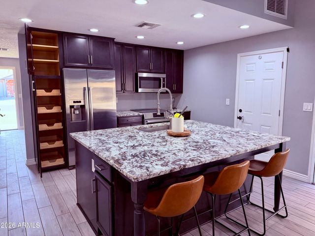 5022 E Salinas Street, Phoenix, AZ 85044