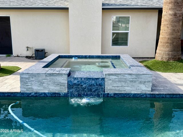 5022 E Salinas Street, Phoenix, AZ 85044