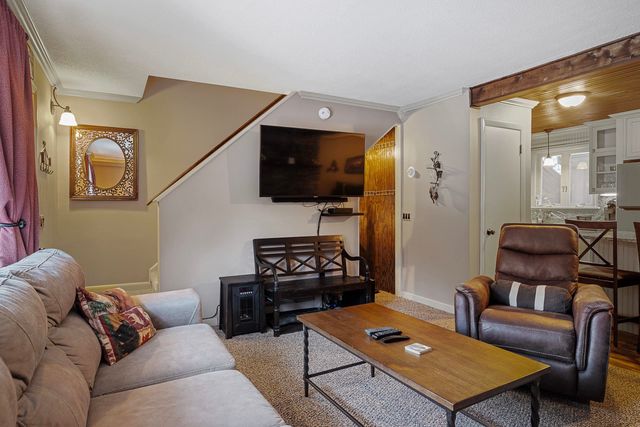 140 Valley Park D4, Killington, VT 05751