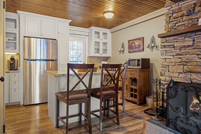 140 Valley Park D4, Killington, VT 05751