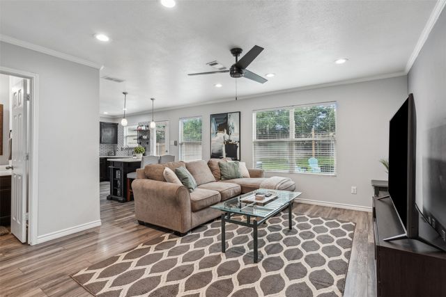 1823 Sea Gull Drive, Dallas, TX 75051