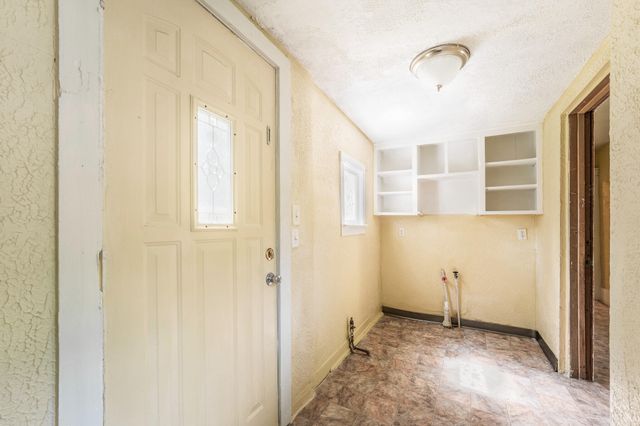 1329 W North Street, Kalamazoo, MI 49006