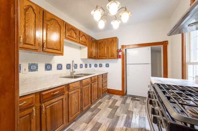 1329 W North Street, Kalamazoo, MI 49006