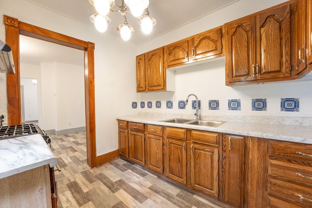 1329 W North Street, Kalamazoo, MI 49006