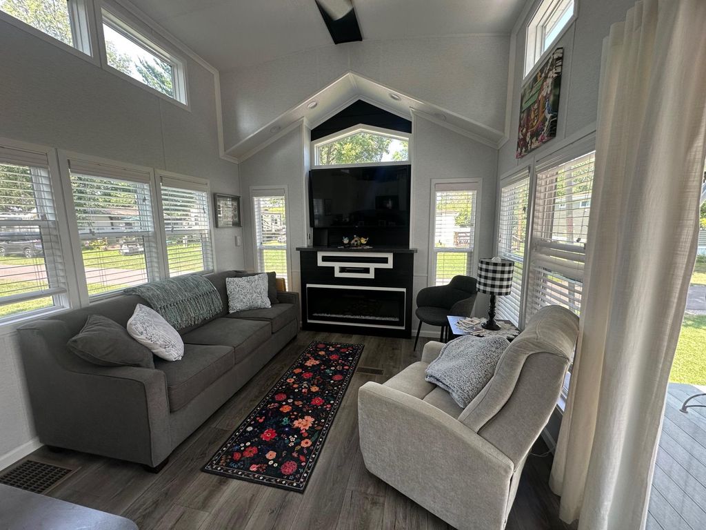 32741 N Lakes Trail 14D, Lindstrom, MN 55045 — photo 5
