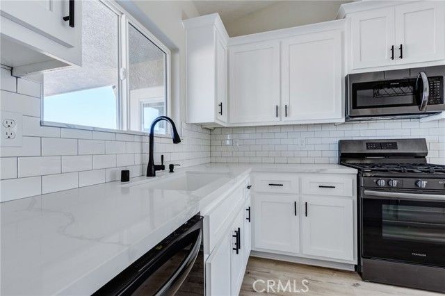 22520 Houston Street, Apple Valley, CA 92308