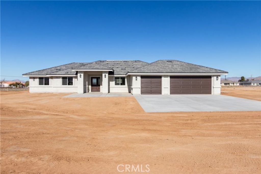 22520 Houston Street, Apple Valley, CA 92308