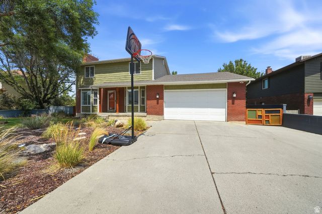 5695 S INWOOD DR, Taylorsville, UT 84129
