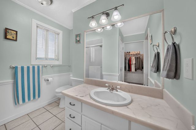 5695 S INWOOD DR, Taylorsville, UT 84129