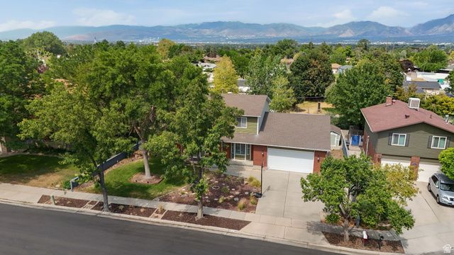 5695 S INWOOD DR, Taylorsville, UT 84129