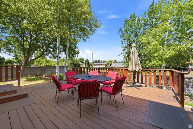 5695 S INWOOD DR, Taylorsville, UT 84129
