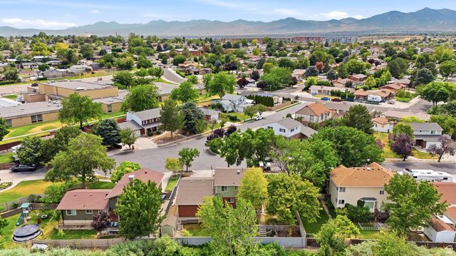 5695 S INWOOD DR, Taylorsville, UT 84129