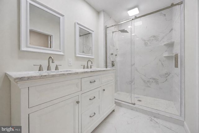 1359 CREASE ST, Philadelphia, PA 19125