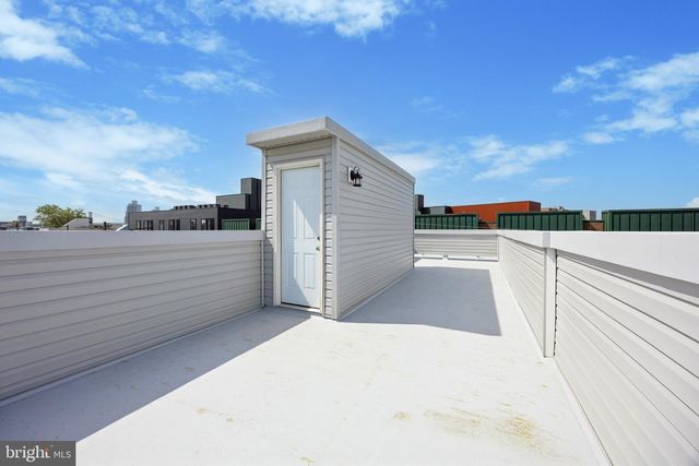 1359 CREASE ST, Philadelphia, PA 19125