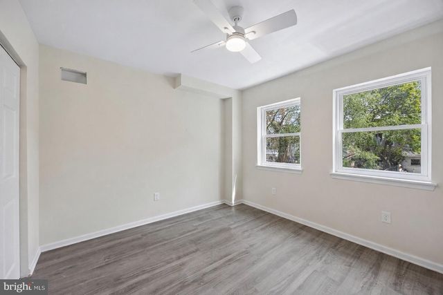 1359 CREASE ST, Philadelphia, PA 19125