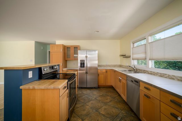3385 E GREGSON AVE, Salt Lake City, UT 84109