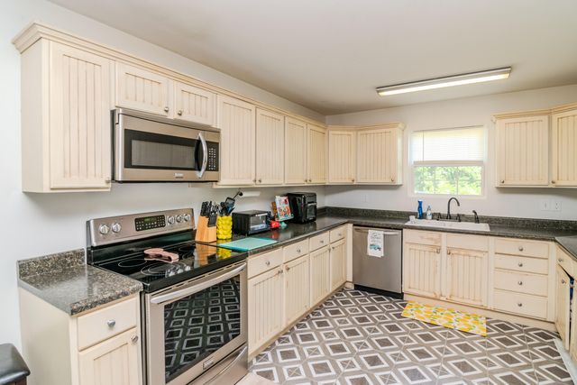 103 Boreing Drive, London, KY 40741