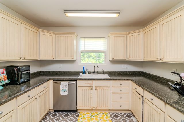 103 Boreing Drive, London, KY 40741