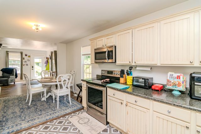 103 Boreing Drive, London, KY 40741