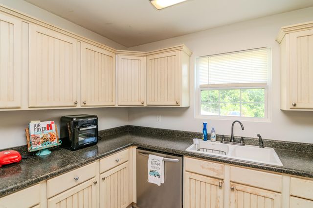 103 Boreing Drive, London, KY 40741