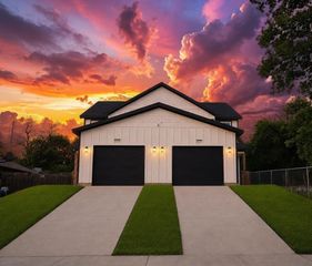 2211 Brookes Street, Fort Worth, TX 76105
