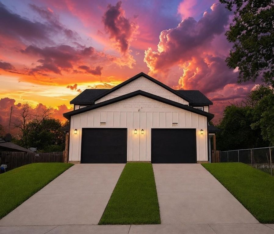 2211 Brookes Street, Fort Worth, TX 76105