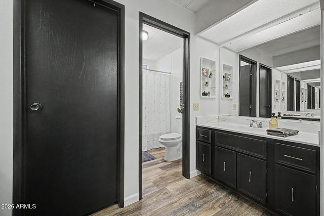 2535 E ORAIBI Drive, Phoenix, AZ 85050