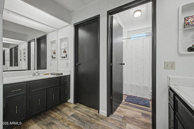 2535 E ORAIBI Drive, Phoenix, AZ 85050