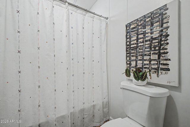 2535 E ORAIBI Drive, Phoenix, AZ 85050