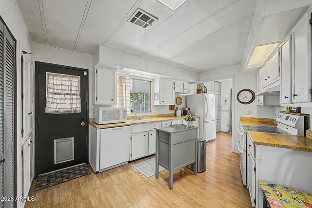 2535 E ORAIBI Drive, Phoenix, AZ 85050