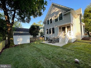 210 N OAK ST, Falls Church, VA 22046