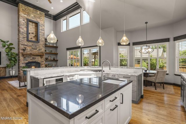 6389 Rey Del Sierra Drive, Sparks, NV 89436