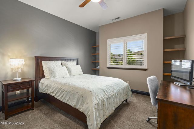 6389 Rey Del Sierra Drive, Sparks, NV 89436