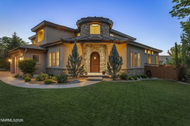 6389 Rey Del Sierra Drive, Sparks, NV 89436
