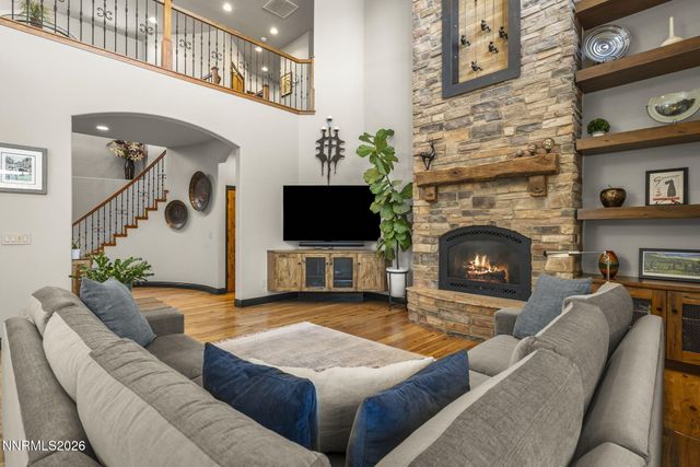 6389 Rey Del Sierra Drive, Sparks, NV 89436