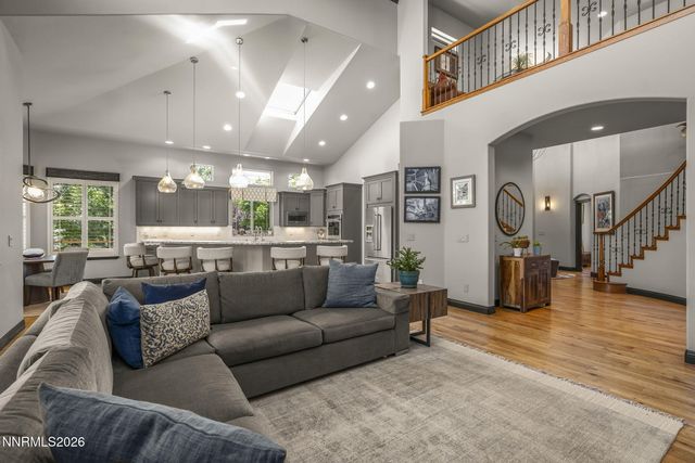 6389 Rey Del Sierra Drive, Sparks, NV 89436