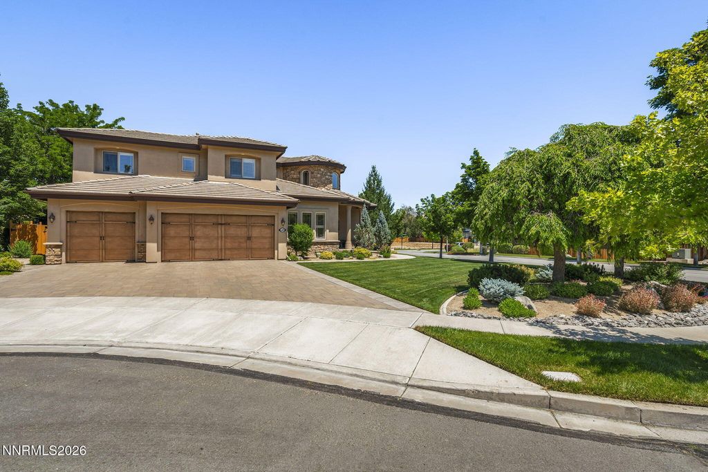 6389 Rey Del Sierra Drive, Sparks, NV 89436