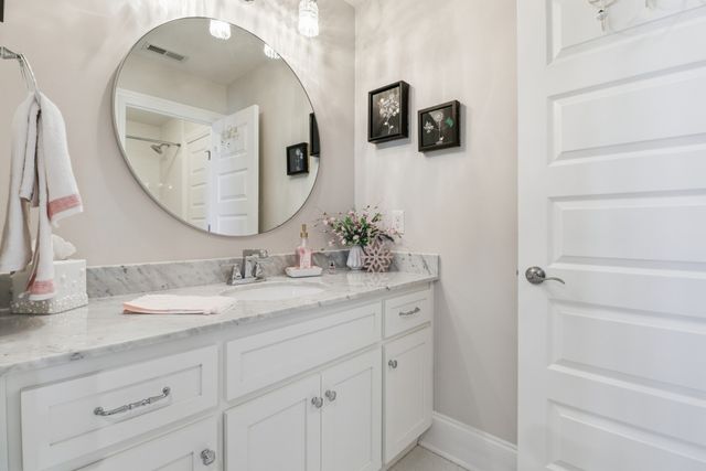 1138 Compton Rd, Murfreesboro, TN 37130