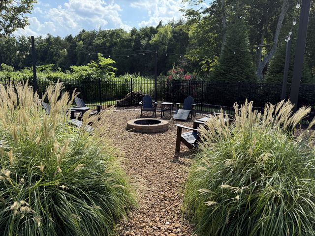 1138 Compton Rd, Murfreesboro, TN 37130