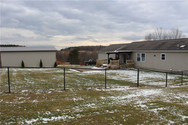 99 Pine Valley Road, Catlin, NY 14872