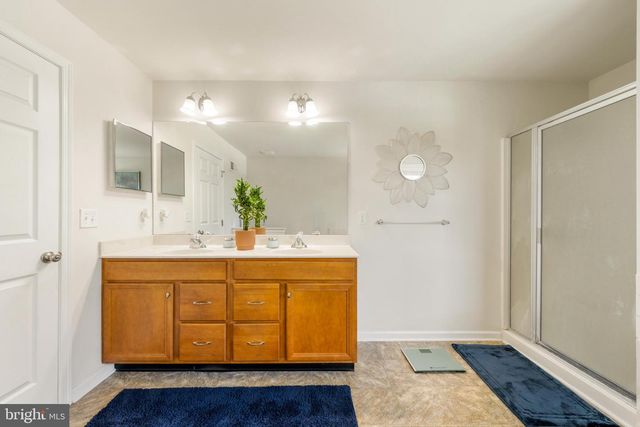 7433 CEDAR RD, Macungie, PA 18062