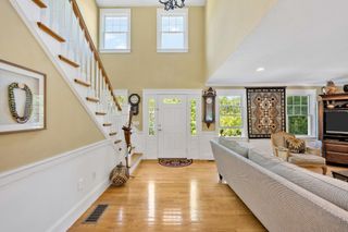 146 James Circle, Mashpee, MA 02649
