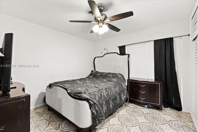 1541 NW 63rd Ave, Sunrise, FL 33313