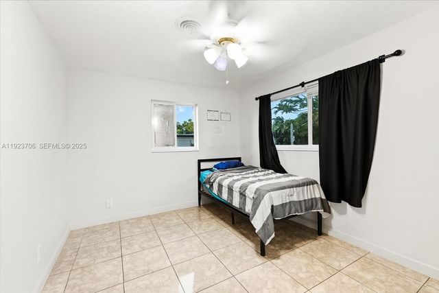 1541 NW 63rd Ave, Sunrise, FL 33313