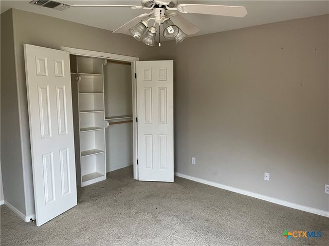 111 Village Green, Victoria, TX 77904