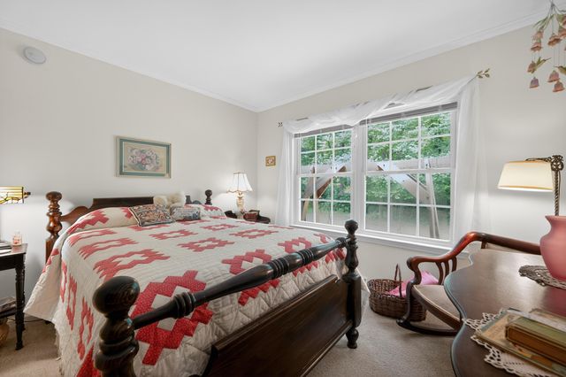 222 Greenwood LN SE, Copper Hill, VA 24079