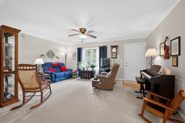 222 Greenwood LN SE, Copper Hill, VA 24079